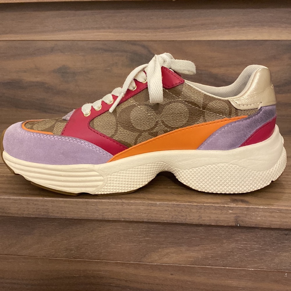 Coach runner - Picture 2 of 7